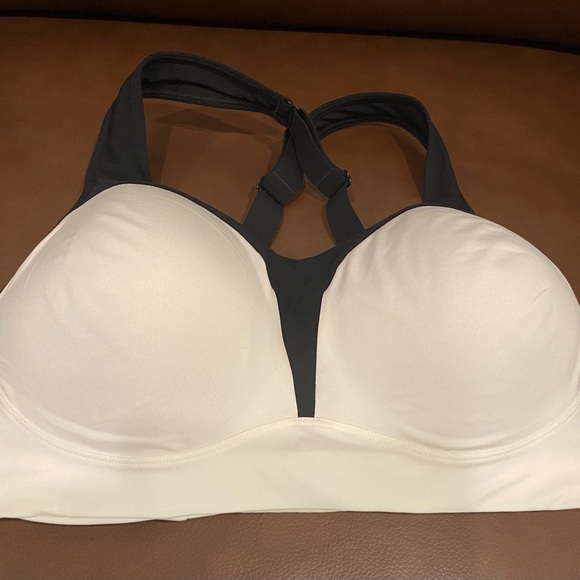 Champion Sports Bra 38DDD NWT - Picture 10 of 13